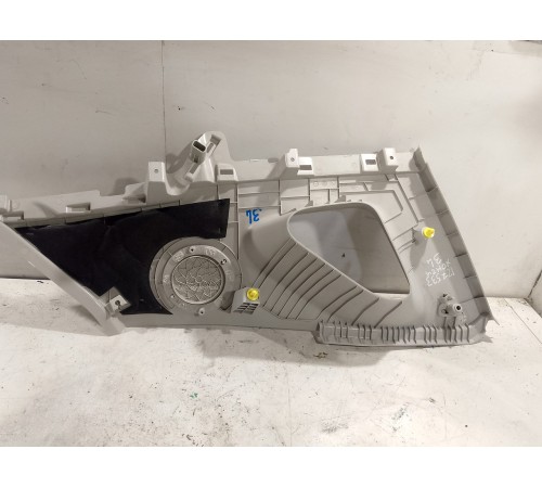 Обшивка стойки задняя левая