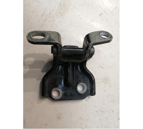 Петля двери передняя левая нижняя