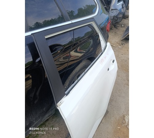 Дверь задняя левая