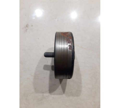 Ролик натяжителя