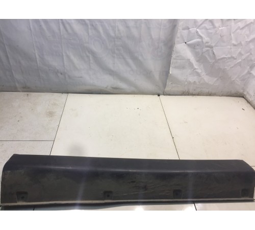 Накладка на порог (задняя,правая)