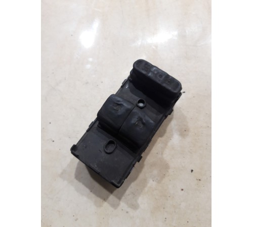 Блок управления стеклоподъемниками (передний левый)