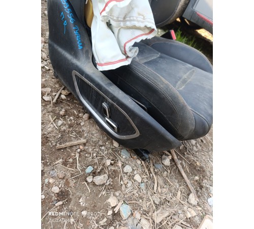 Сиденье переднее правое