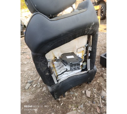 Сиденье переднее правое