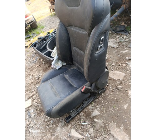 Сиденье переднее правое