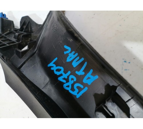 Обшивка крышки багажника правая