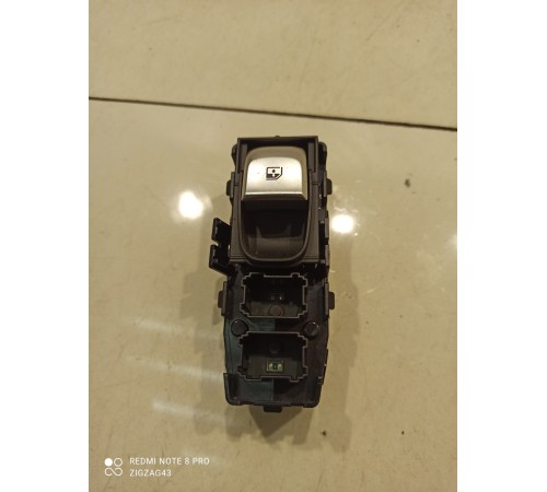 Кнопка стеклоподъемника(задняя левая)