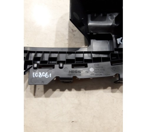 Кронштейн(крепление) полки багажника задний правый