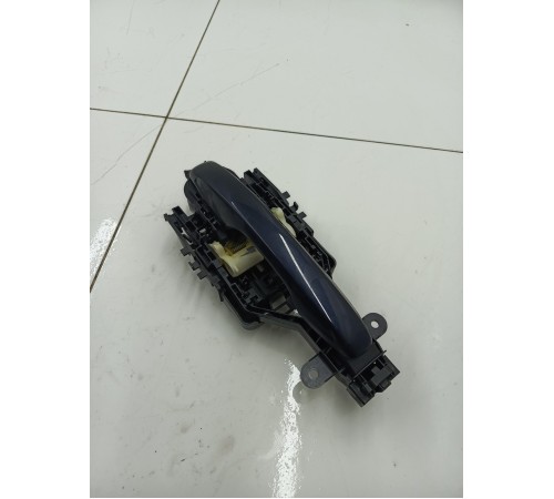 Ручка двери передняя правая внешняя