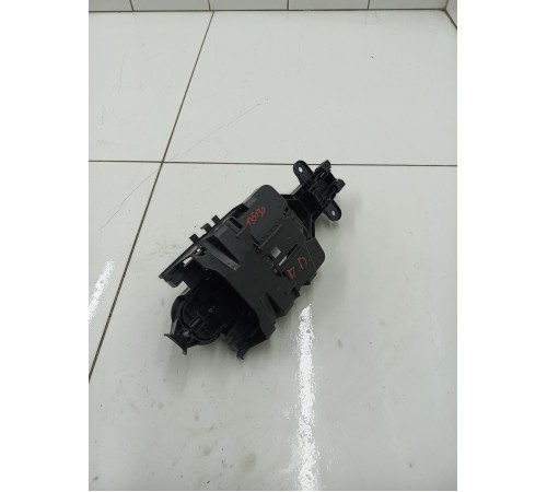 Ручка двери передняя правая внешняя