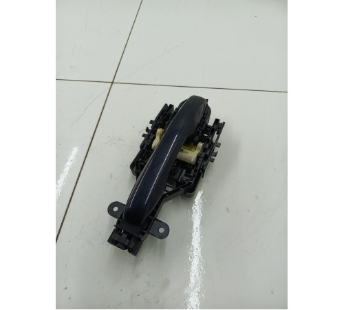 Ручка двери передняя правая внешняя