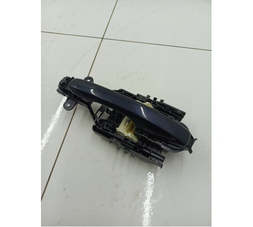 Ручка двери передняя правая внешняя