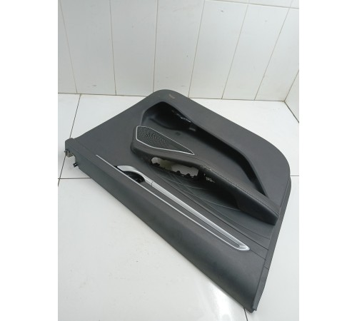 Обшивка двери передняя левая