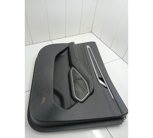 Обшивка двери передняя левая