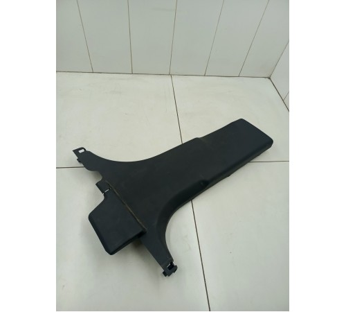 Обшивка центральной стойки правая нижняя