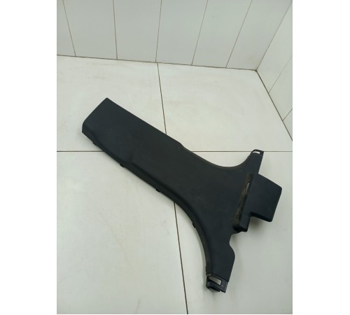 Обшивка центральной стойки правая нижняя