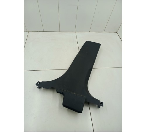 Обшивка центральной стойки правая нижняя