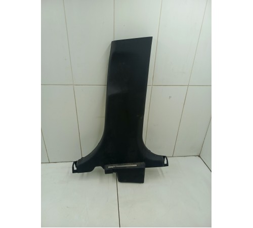 Обшивка центральной стойки правая нижняя