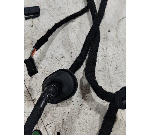 Электропроводка двери задняя правая