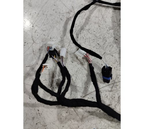 Электропроводка двери задняя правая
