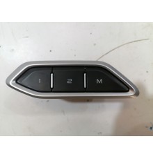 Блок кнопок памяти сиденья