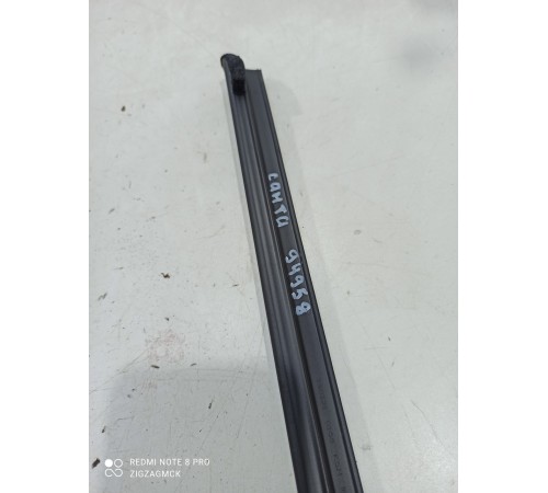 Уплотнитель стекла (задний правый внутренний)