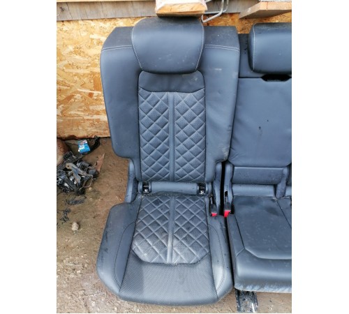 Задний ряд сидений