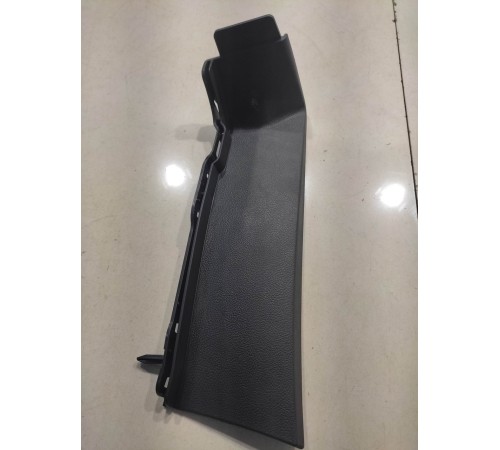 Накладка(пластик) салона передняя правая нижняя