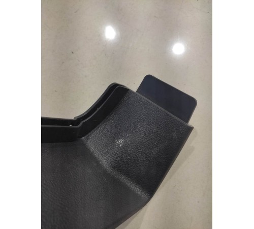 Накладка(пластик) салона передняя правая нижняя