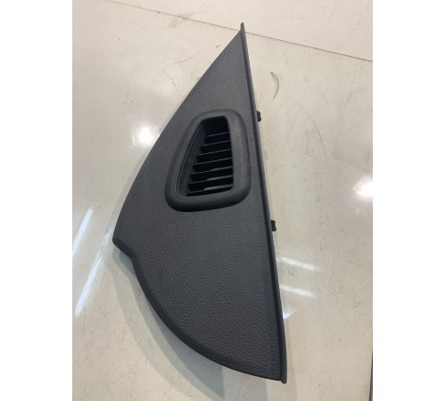 Боковая накладка торпеды (левая)