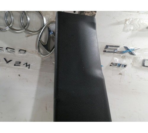 Обшивка центральной стойки левая нижняя