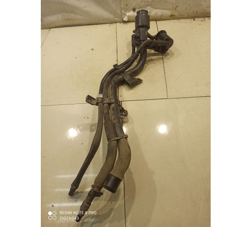 Горловина топливного бака