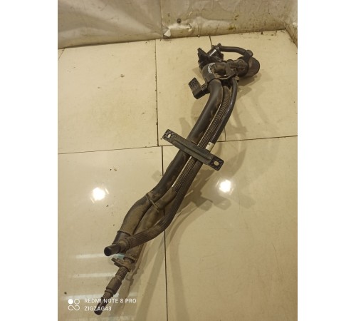 Горловина топливного бака