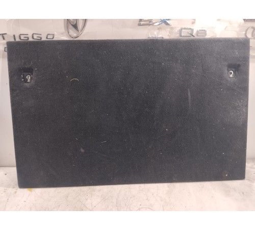 Панель пола багажника