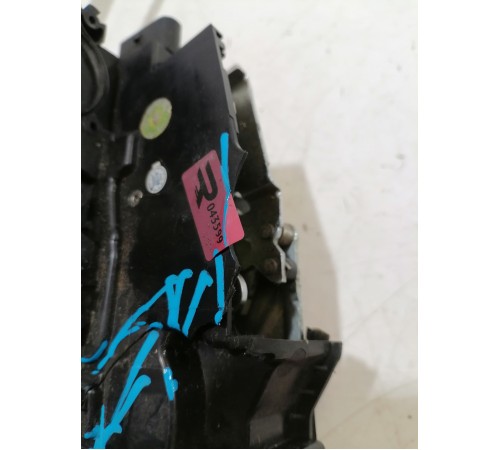 Замок двери передний правый