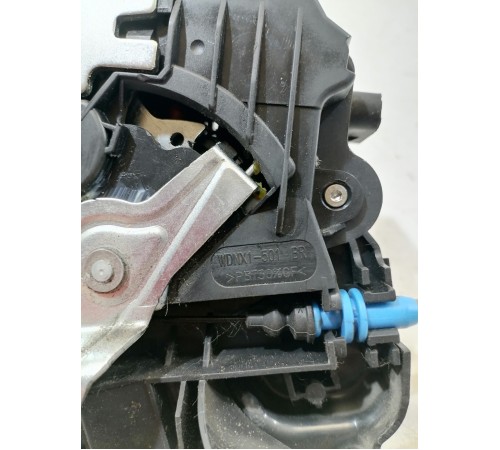 Замок двери передний правый