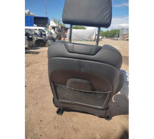 Сиденье(переднее правое)