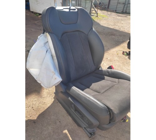 Сиденье(переднее правое)