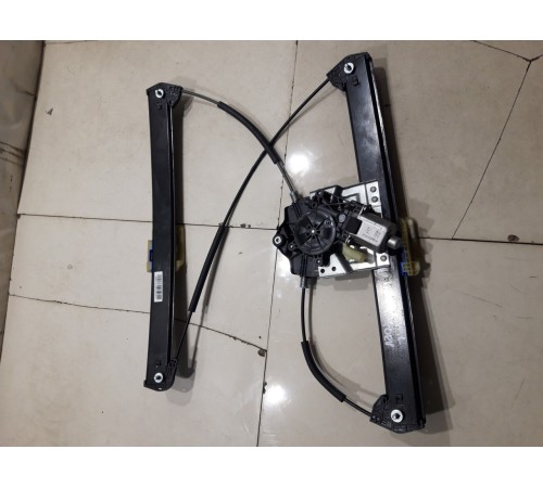 Стеклоподъемник (передний левый)