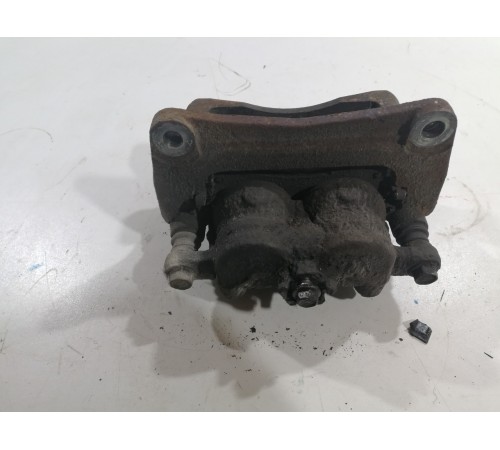 Суппорт передний правый