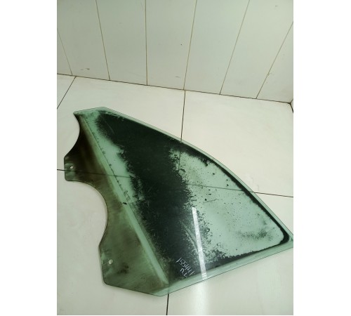 Стекло двери переднее левое