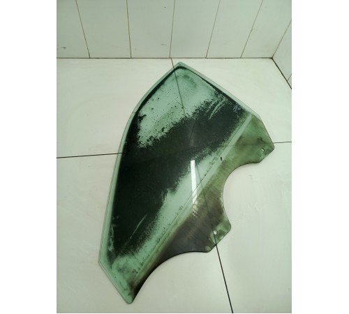 Стекло двери переднее левое