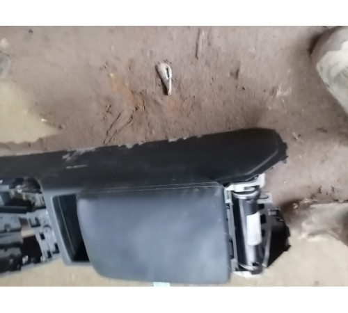 Подлокотник