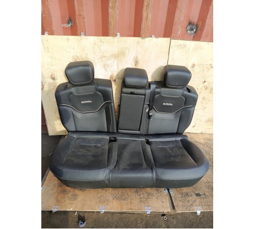 Задний ряд сидений