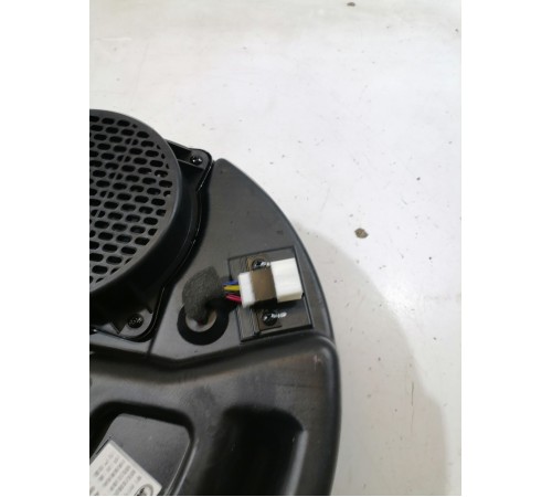 Сабвуфер в корпусе