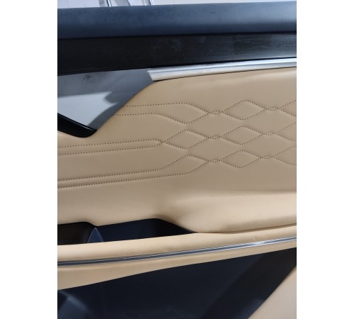 Обшивка двери задняя правая