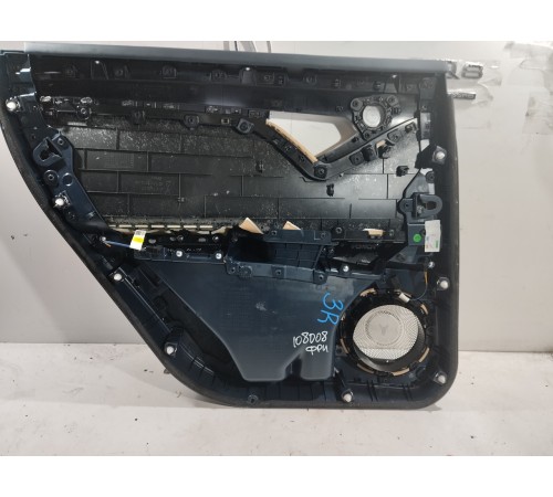 Обшивка двери задняя правая