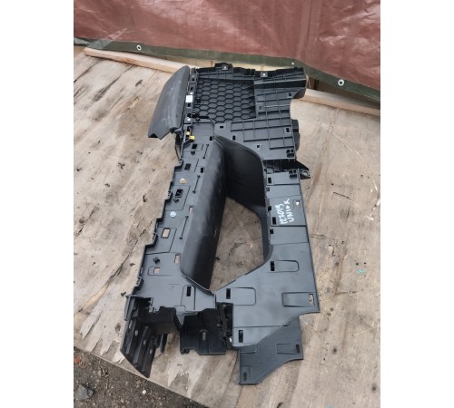 Центральная консоль с подлокотником