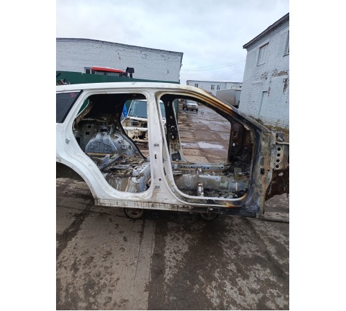 Порог со стойкой правый