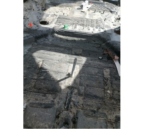 Ниша запасного колеса